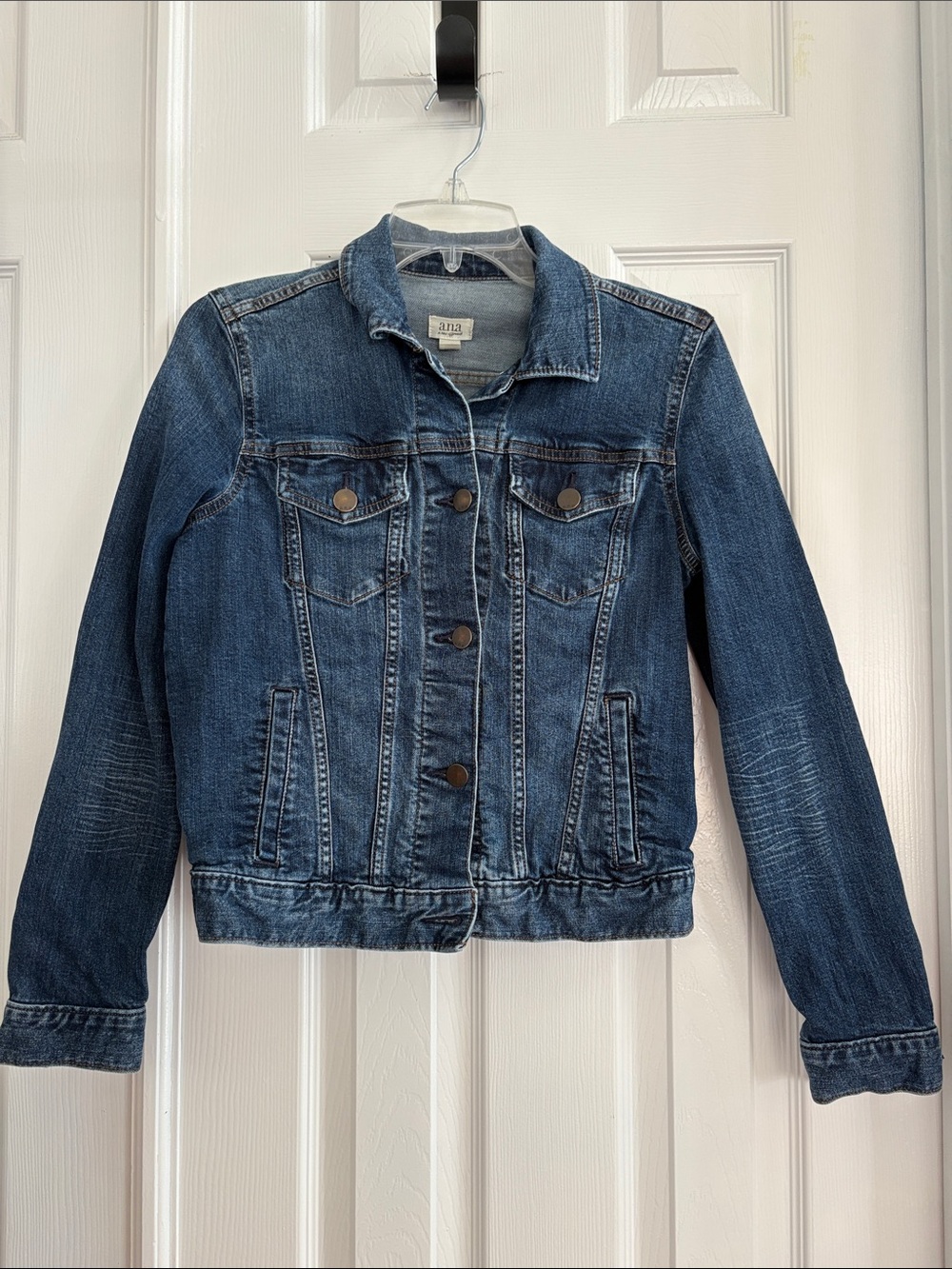 A.N.A A new approach Blue Denim Jacket Classic Women's stretch Jean Jacket XS